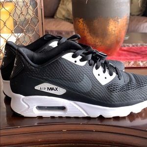 Nike Air Max 90